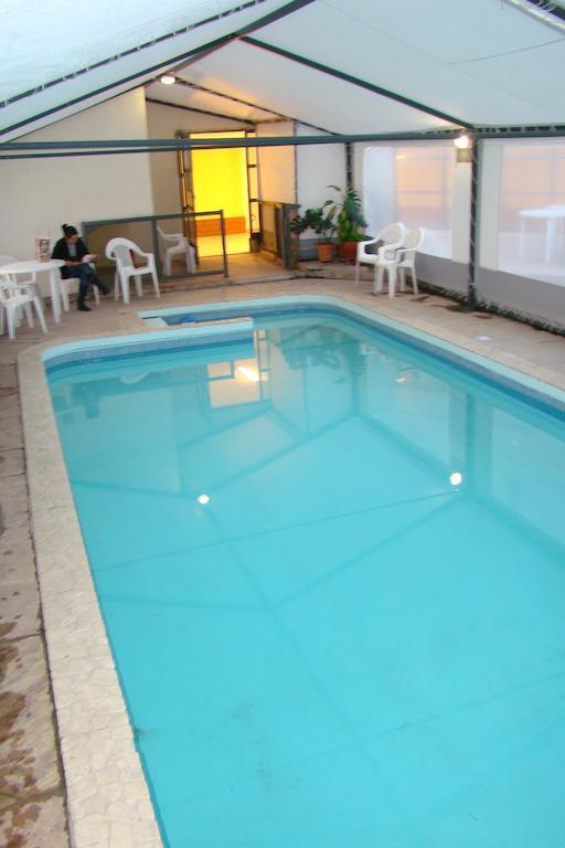 Hotel Temu ヴィラ・カルロス・パス エクステリア 写真
